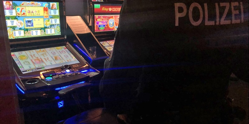 POL-ME: Projekt zOOm: Behörden zeigten bei Kontrolleinsatz Präsenz - Langenfeld - 2411033 - Foto: presseportal.de