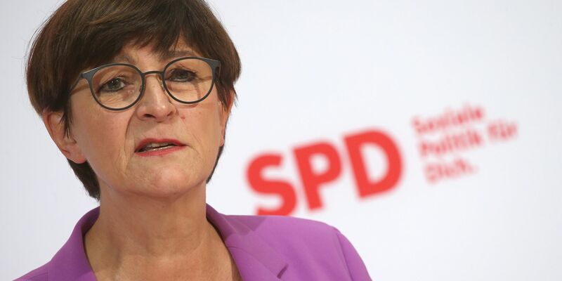 Ihrer Meinung nach, hätte der Mord an Walter Lübcke verhindert werden können: Saskia Esken. - Foto: Wolfgang Kumm/dpa