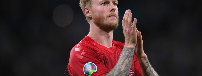 Dänemarks Kapitän Simon Kjaer bedankte sich nach der Niederlage bei den Fans. - Foto: Laurence Griffiths/Pool Getty/AP/dpa