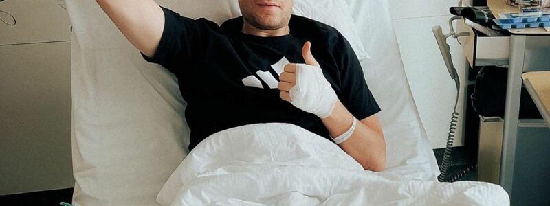 Eingegipst: Neuer meldete sich via Instagram direkt vom Krankenbett. - Foto: Manuel Neuer/Instagram/dpa