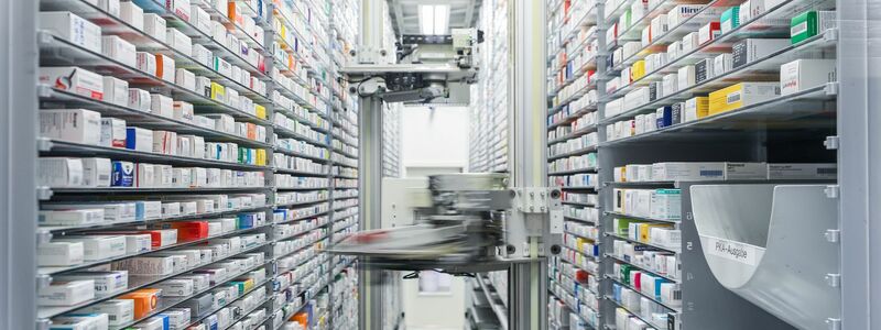 Viele Präparate in einer Apotheke, welches ist das richtige? - Foto: Jan Woitas/dpa-Zentralbild/dpa