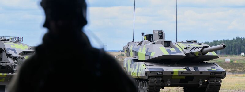 Der Kampfpanzer Panther KF51 des Rüstungskonzerns Rheinmetall gehört zu den modernsten Waffensystemen der Welt. - Foto: Julian Stratenschulte/dpa