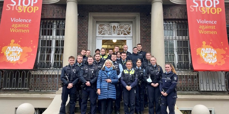HZA-BI: Start in ein spannendes und sicheres Berufsleben beim Hauptzollamt Bielefeld/Willkommen im Team für mehr Gerechtigkeit in Deutschland - Foto: presseportal.de