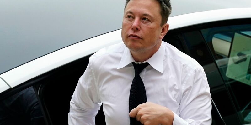 Elon Musk unterstützt den republikanischen Präsidentschaftskandidaten Donald Trump. (Archivbild) - Foto: Matt Rourke/AP/dpa