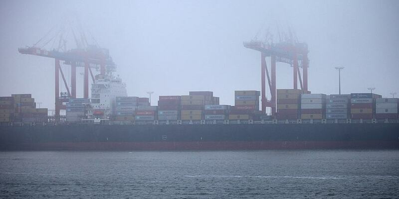Containerschiff in Wilhelmshaven - Foto: ?ber dts Nachrichtenagentur