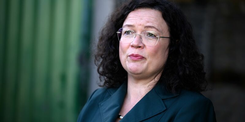 Regelmäßige Berufspraktika müssten in allen Schulformen Pflicht werden, fordert Arbeitsagentur-Chefin Andrea Nahles. - Foto: Bernd von Jutrczenka/dpa