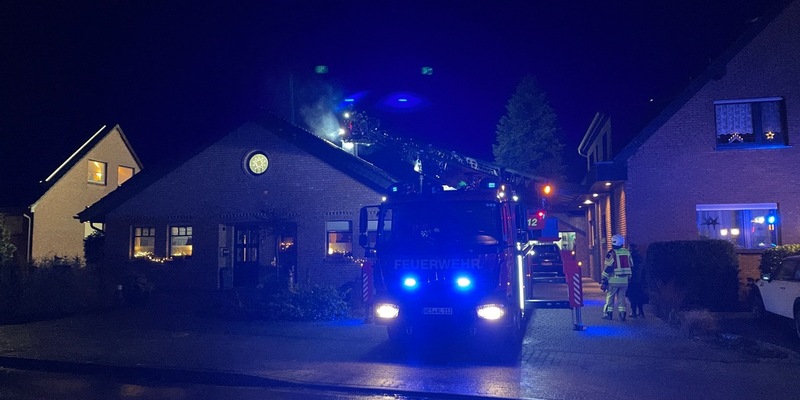 FW Alpen: Zwei parallele Brandeinsätze am Nachmittag - Foto: presseportal.de