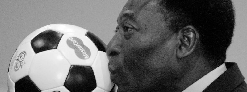 Die brasilianische Fußball-Legende Pelé ist im Alter von 82 Jahren gestorben. - Foto: Michael Hanschke/dpa