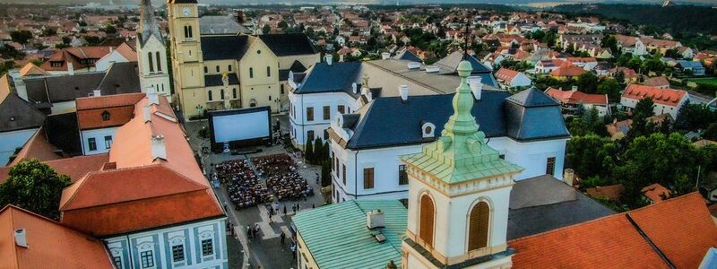 Das schmucke Veszprem nahe des ungarischen Plattensees ist Kulturhauptstadt 2023. - Foto: Veszprem-Balaton 2023/dpa