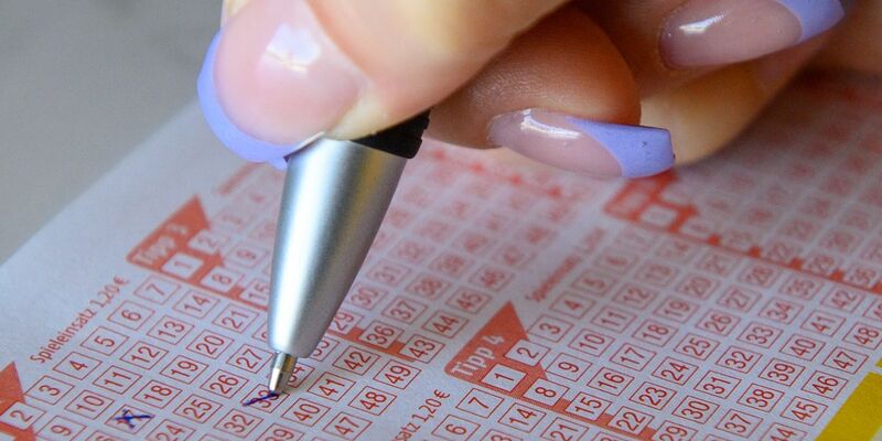 Immer wieder kommt es vor, dass Lottogewinne nicht sofort bemerkt werden. - Foto: Klaus-Dietmar Gabbert/dpa