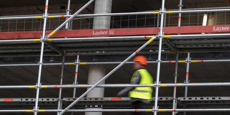 Rund 58 Prozent der Betroffenen verfügen über mindestens eine mittlere Qualifikation, haben also eine abgeschlossene Berufsausbildung oder die Hochschul-/Fachhochschulreife. - Foto: Sebastian Gollnow/dpa