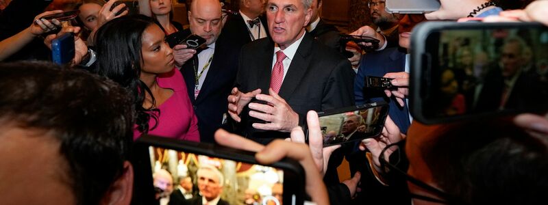 Wieder vertagt: Der US-Kongress kann sich nicht auf die Wahl von Kevin McCarthy verständigen. - Foto: Julio Cortez/AP/dpa