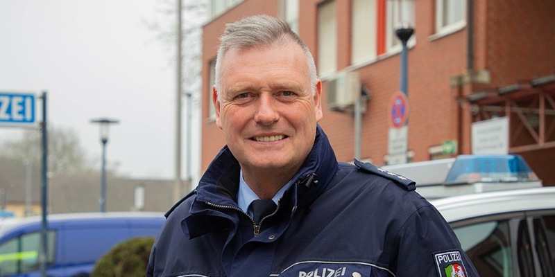 POL-UN: Kamen - Bürgersprechstunde des Bezirksdienstes mit Polizeihauptkommissar Frank Ellerkmann - Foto: presseportal.de