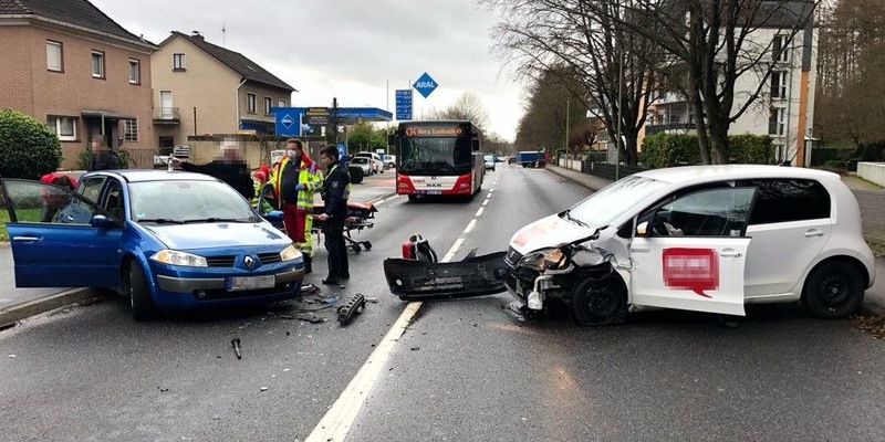 POL-RBK: Odenthal - Zwei Verletzte und hoher Sachschaden nach Verkehrsunfall - Foto: presseportal.de