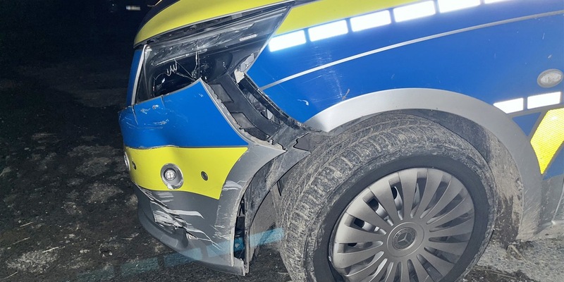 POL-KS: Nur zehn Minuten geparkt: Zeugen von Unfallflucht in Hebbelstraße gesucht - Foto: presseportal.de