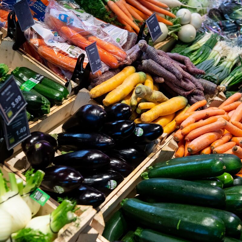 Der deutsche Bio-Markt wächst - können die Bauern das Geschäft machen? (Archivbild)   - Foto: Sven Hoppe/dpa