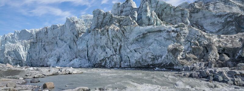 Die Kalbungsfront des Russell-Gletschers, Kangerlussuaq, Grönland.  - Foto: Sepp Kipfstuhl/Alfred-Wegener-Institut, Helmhol/dpa