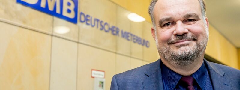 Lukas Siebenkotten, Direktor des Deutschen Mieterbundes (DMB): Er will, dass Bundesjustizminister Marco Buschmann (FDP) Indexmieten verbietet. - Foto: Christoph Soeder/dpa
