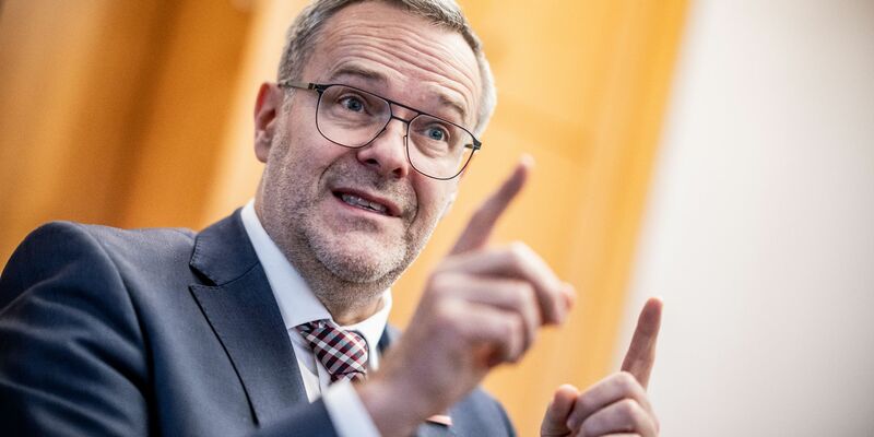 «Es fällt immer schwerer, Betriebsnachfolger zu finden oder Meisterinnen und Meister, die sich selbstständig machen oder ein Unternehmen gründen wollen», sagt ZDH-Präsident Jörg Dittrich. - Foto: Michael Kappeler/dpa