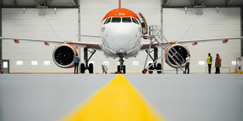 Easyjet hat eine Großbestellung bei Flugzeugbauer Airbus in Auftrag gegeben. - Foto: Soeren Stache/dpa