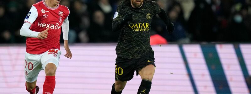 Spieler von Paris Saint-Germain jubeln über ihr Tor gegen den FC Arsenal. - Foto: Thibault Camus/AP/dpa
