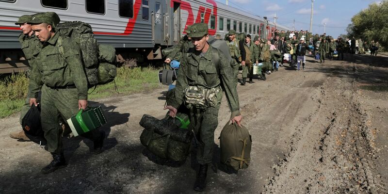 Drohnen sind eine der Hauptwaffen im seit 2022 andauernden russisch-ukrainischen Krieg. (Archivbild) - Foto: Uncredited/AP/dpa