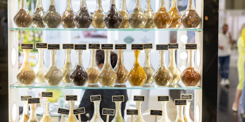 Wie nachhaltig Gewürze produziert worden sind, können Verbraucher hierzulande nur schwer nachvollziehen. - Foto: Daniel Karmann/dpa