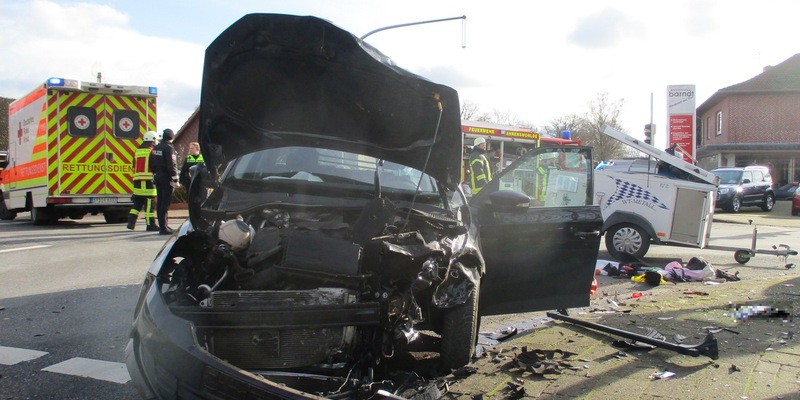FW-OB: Anwohner retten vier Personen bei Wohnungsbrand - Foto: presseportal.de