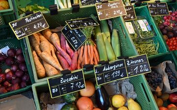 Die Nachfrage nach Bio-Produkten ist 2025 kräftig gestiegen. (Archivbild)  - Foto: Bernd Settnik/dpa-Zentralbild/dpa