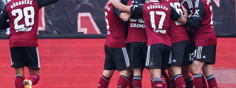 1. FC Nürnberg nahm den Pokalschwung mit und bezwang Regensburg. - Foto: Daniel Karmann/dpa