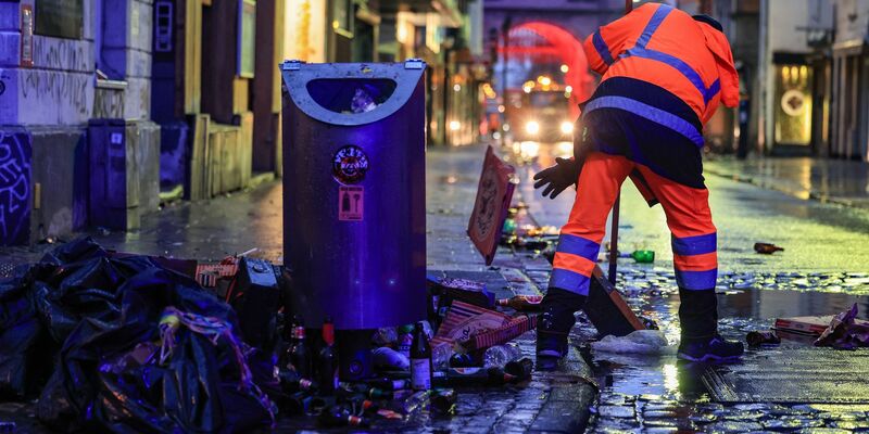 Besonders groß wird der Karnevalsauftakt traditionell in Köln gefeiert. (Archivbild) - Foto: Oliver Berg/dpa