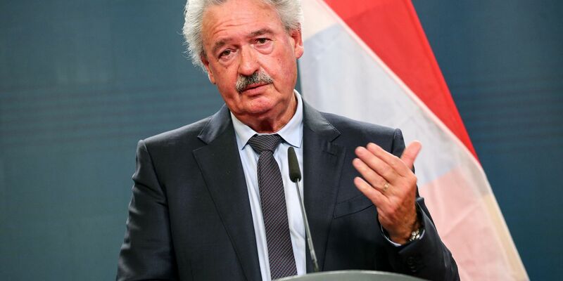 Jean Asselborn ist nach fast 20 Jahren als Luxemburgs Außenminister ohne Amt. - Foto: Omer Messinger/afp-pool/dpa