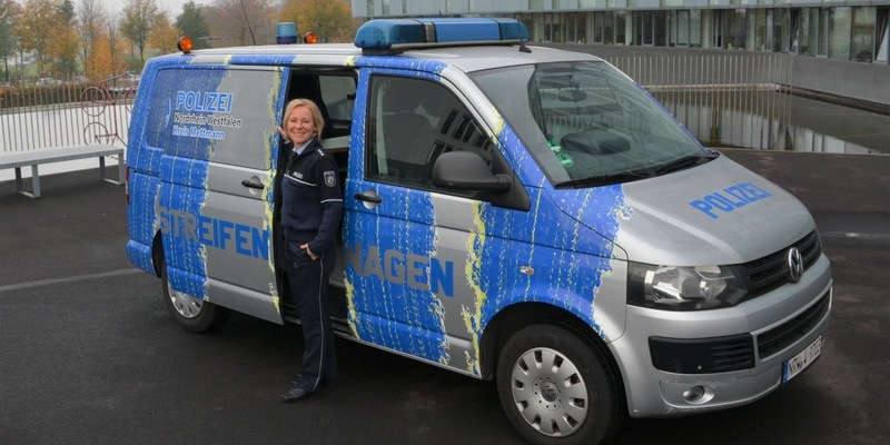 POL-ME: Polizei lädt zum Gespräch am STREIFENwagen - 2510105 - Foto: presseportal.de