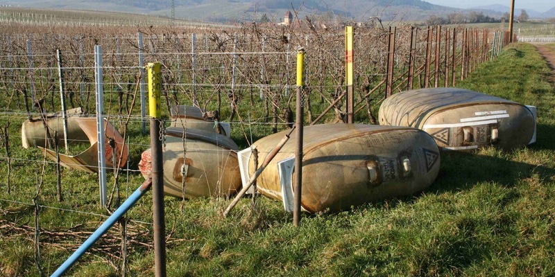 POL-SN: Illegale Entsorgung von Ölfässern - Polizei bittet um Hinweise - Foto: presseportal.de