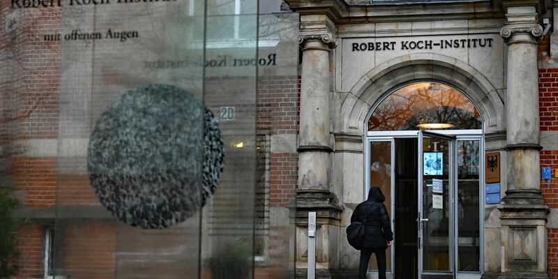 Das Robert Koch-Institut hat neue Zahlen zu Todesfällen durch antibiotikaresistente Erreger veröffentlicht. (Archivbild) - Foto: Philipp Znidar/dpa
