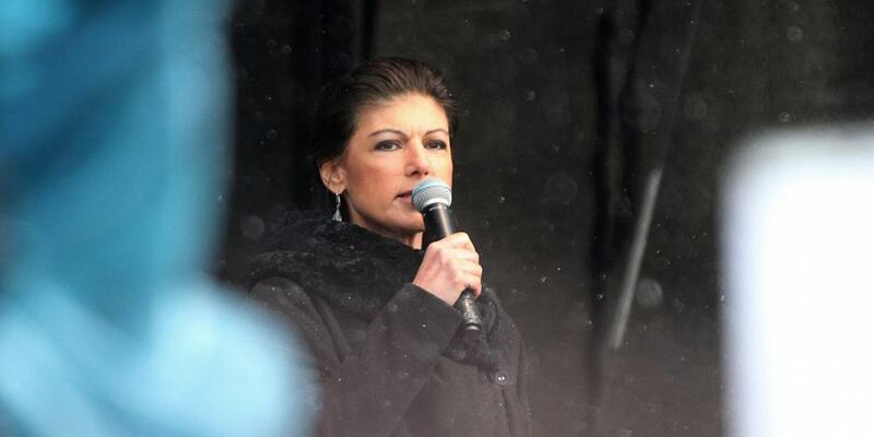 Sahra Wagenknecht auf Demo am 25.02.2023 - Foto: ?ber dts Nachrichtenagentur