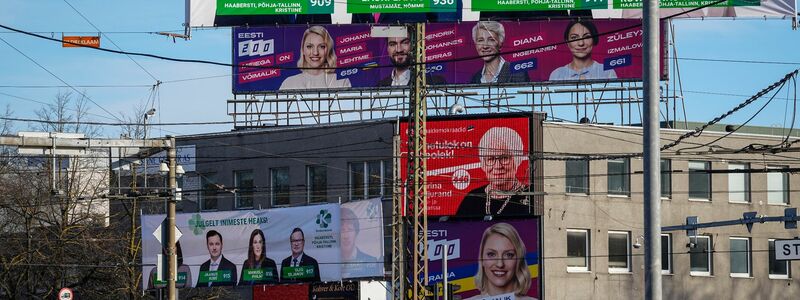 Wahlplakate in Tallinn. - Foto: Pavel Golovkin/AP