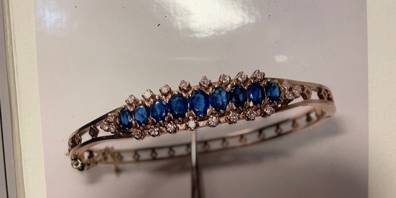 FW-NE: Havarie auf dem Rhein | Binnenschiff mit Maschinenschaden sorgt für Feuerwehreinsatz - Foto: presseportal.de