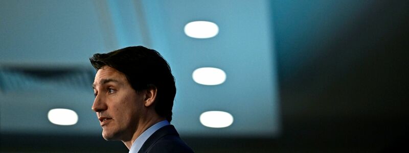 Premierminister Justin Trudeau beugt sich dem Druck: Zuletzt hatten vermehrt Stimmen eine Untersuchung der Wahlen von 2019 und 2021 gefordert. - Foto: Justin Tang/The Canadian Press/AP/dpa