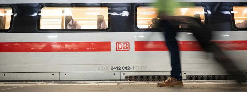 40 Milliarden vom Bund sollen es richten: Verkehrsminister Volker Wissing kündigte einen neuen Plan für die Sanierung der Deutschen Bahn an. - Foto: Sebastian Gollnow/dpa