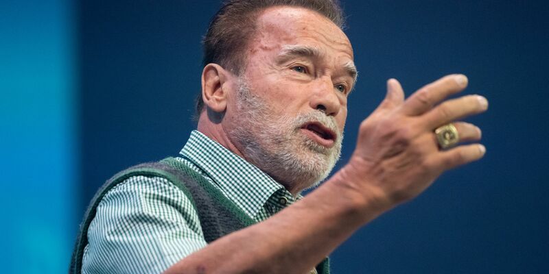 Arnold Schwarzenegger hat Ratschläge parat für ein besseres Leben. - Foto: Sven Hoppe/dpa