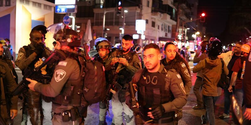 Bei dem Anschlag am 9. März 2023 in Tel Aviv starb ein junger Mann. - Foto: Ilia Yefimovich/dpa