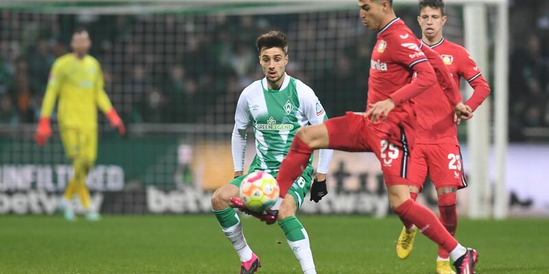 Steht möglicherweise vor dem Aus in Leverkusen: Trainer Erik ten Hag. (Archivbild) - Foto: Carmen Jaspersen/dpa