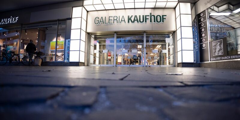 «Die Warenhauskette hat eine Daseinsberechtigung», so die US-Investmentgesellschaft NRDC über Galeria Karstadt Kaufhof. - Foto: Thomas Banneyer/dpa