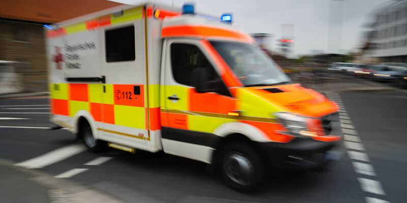 In Dresden mussten 32 Kinder in ein Krankenhaus gebracht werden. - Foto: Nicolas Armer/dpa