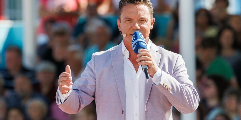 Mross will die Trauer hinter sich lassen und dem Publikum wieder einheizen. (Archivbild) - Foto: Philipp von Ditfurth/dpa