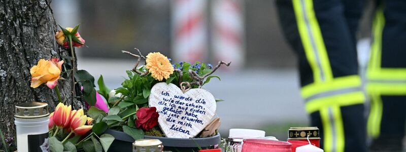 Mit einer Trauerfeier nehmen Angehörige der getöteten zwölfjährigen Luise aus Freudenberg Abschied von dem Mädchen. - Foto: Federico Gambarini/dpa