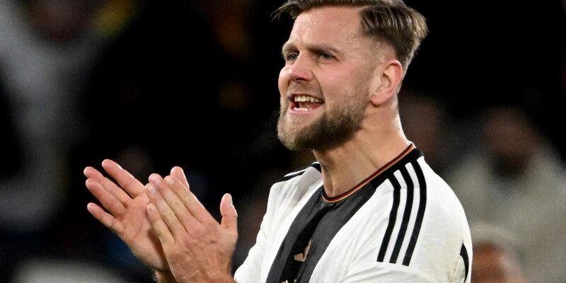 Der späte Ausgleich durch Niclas Füllkrug (Nr. 9) reihte sich in einen Trend bei der EM ein. - Foto: Federico Gambarini/dpa