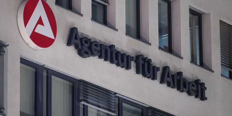 Die Arbeitslosenquote liegt bei 6,0 Prozent. - Foto: Marijan Murat/dpa