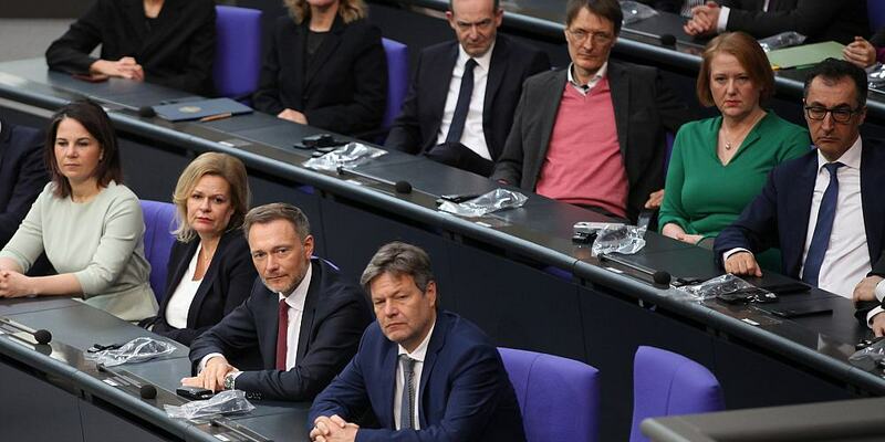 Die Ampel Verliert Kurz Vor Den Landtagswahlen In Bayern Und Hessen ...